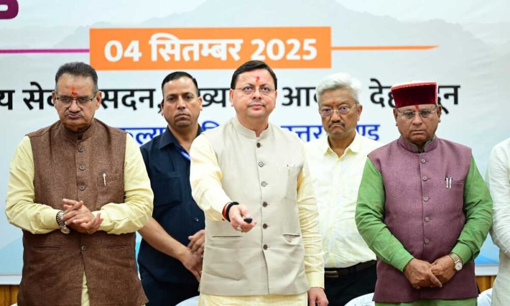 मुख्यमंत्री ने वरिष्ठ नागरिकों, दिव्यांगजनों से किया संवाद