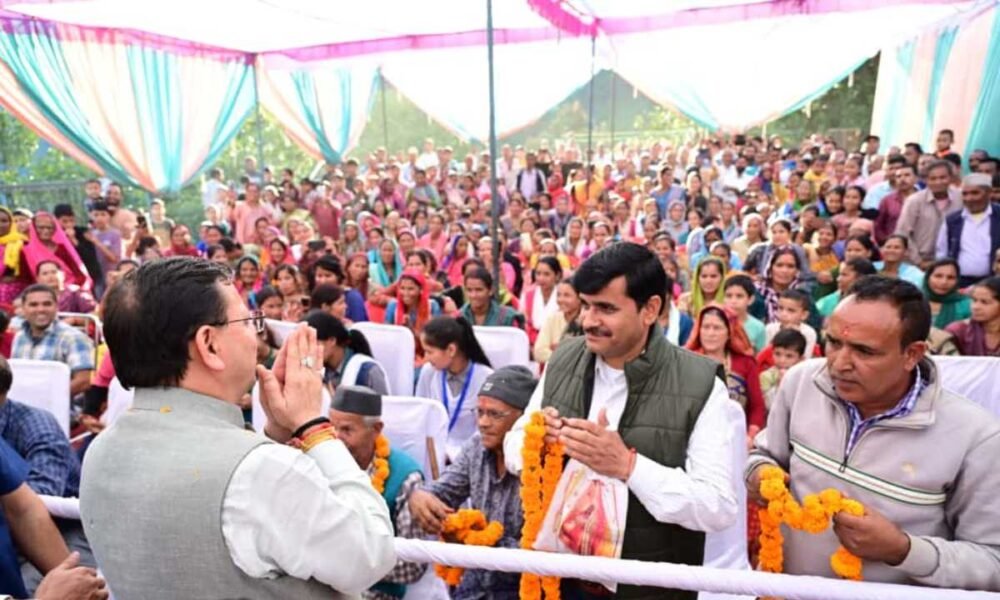 मुख्यमंत्री धामी का चम्पावत विधानसभा क्षेत्र में सड़क मार्ग से व्यापक दौरा-ग्रामीणों से किया सीधा संवाद