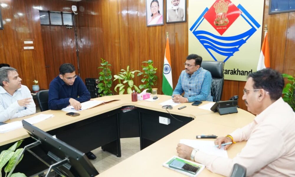 इंदिरा मार्केट व आढ़त बाजार के कार्यों में लायी जाए तेजीः मुख्य सचिव